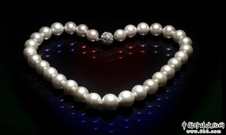 珍珠藏品扶摇直上 简单四步鉴别其真假 